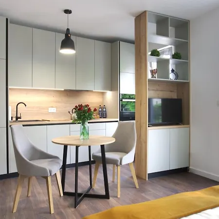 Daire Essence Sapphire